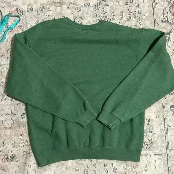 Fruit of the loom crewneck size large in like new condition - Picture 3 of 5